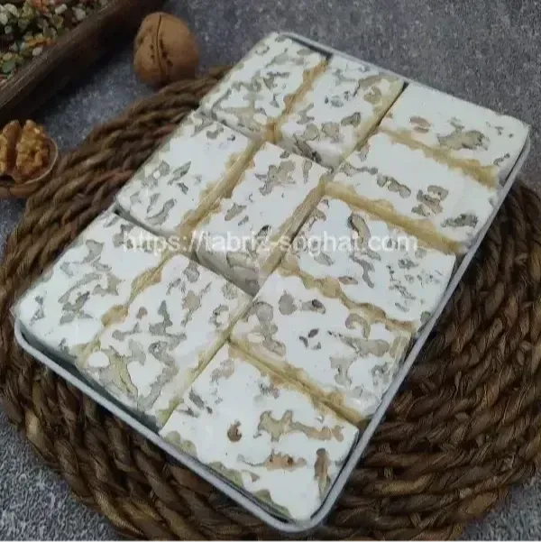 نوقا مخصوص گردویی