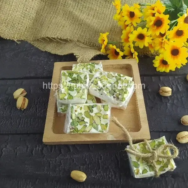نوقا-پسته-ویژه