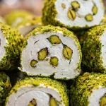 لوکوم پسته رولتی