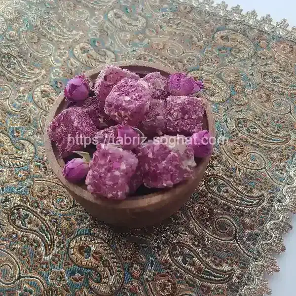 latiqum-gol-mohammadi.webp